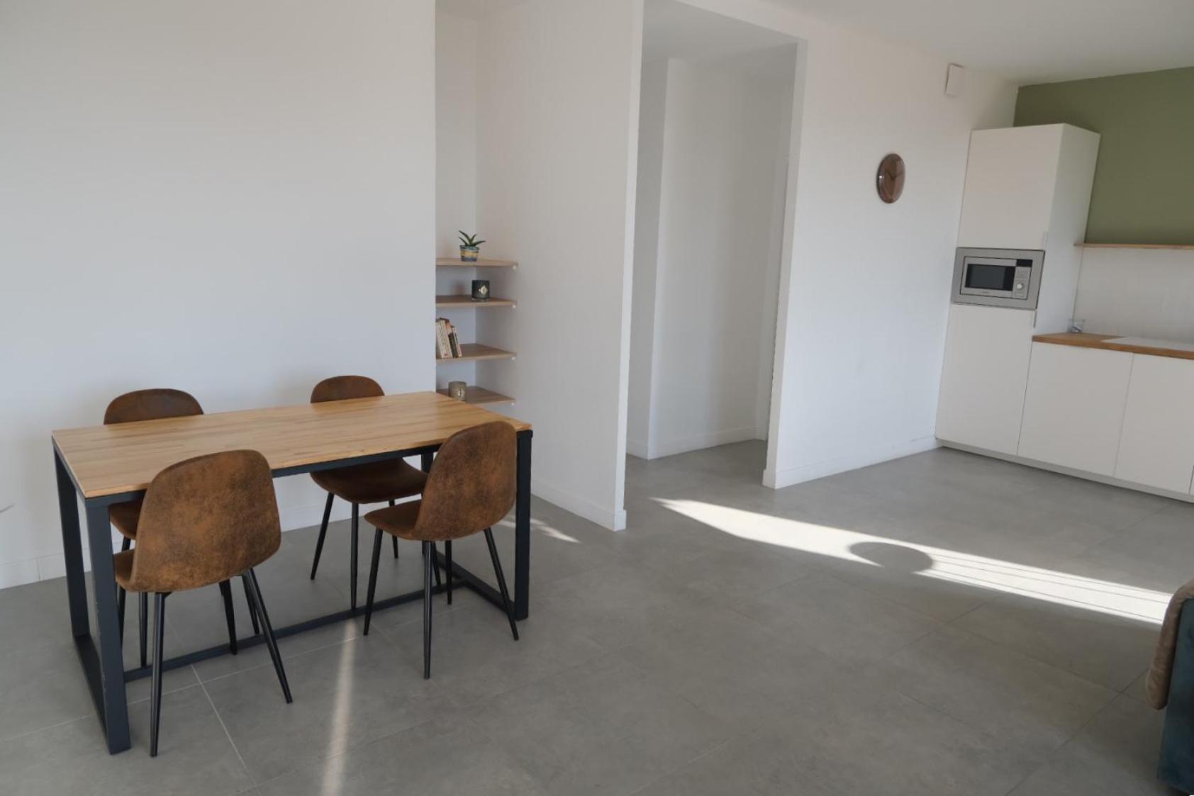 Grand Appartement 80M² - Suite Parentale ビユールバンヌ エクステリア 写真